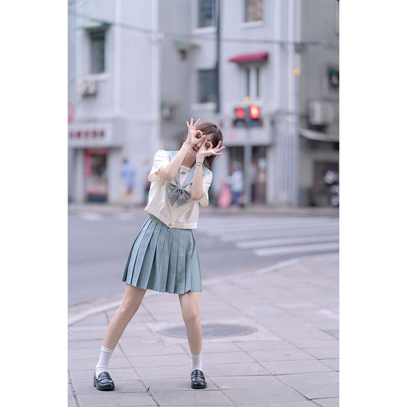 セーラー服 爽やかな印象の学生