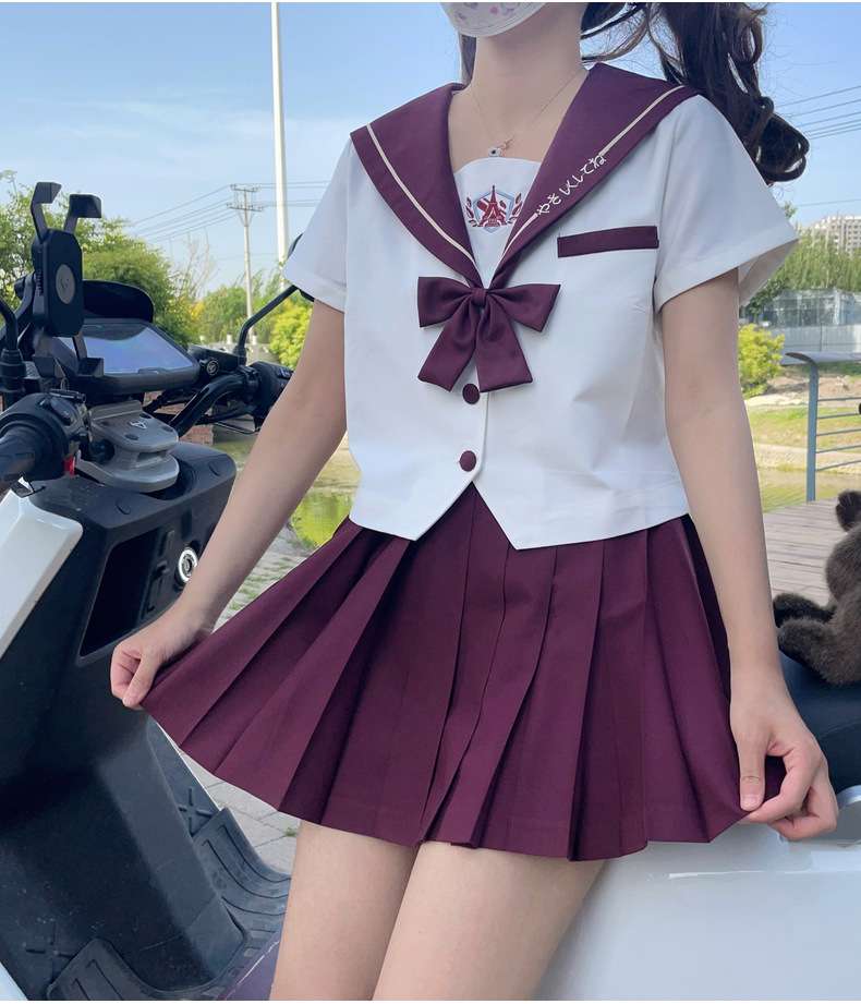 セーラー服 清楚な雰囲気の学園風