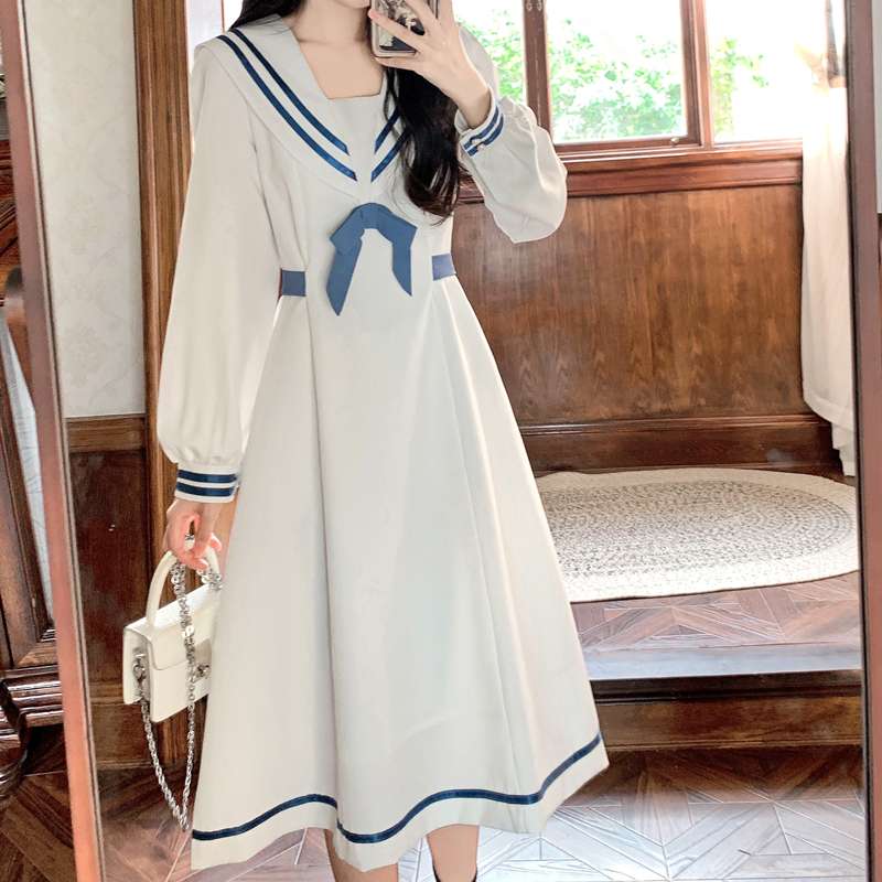 セーラー服 エレガント清楚なセーラー襟ワンピース