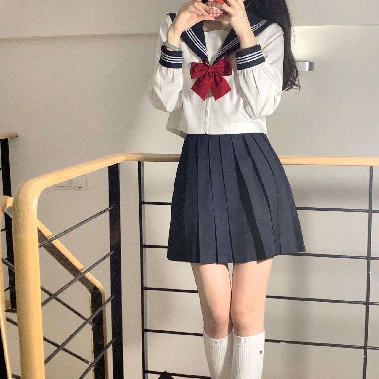 セーラー服 クラシック モノトーンスタイル