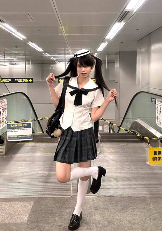 セーラー服 白セーラーブラウス 紺リボン付き