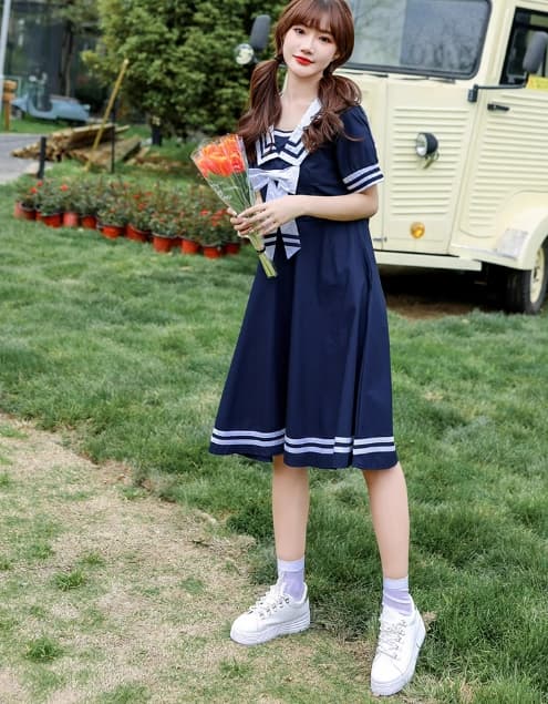セーラー服 レトロ可愛い紺色セーラーカラーワンピース