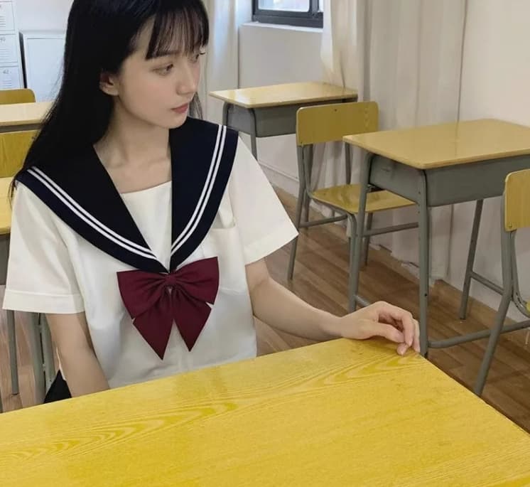 セーラー服 クラシック風 白×紺 リボン付き