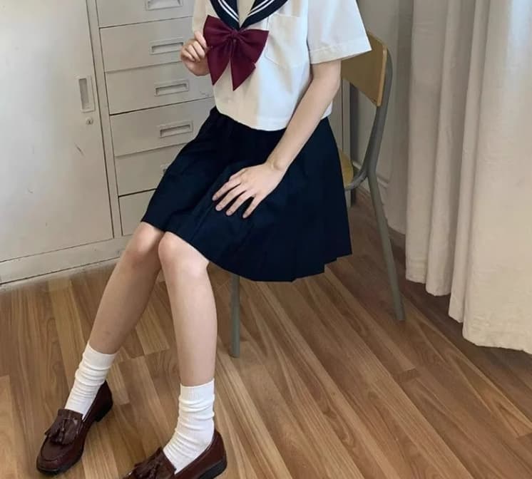 セーラー服 クラシック風 白×紺 リボン付き