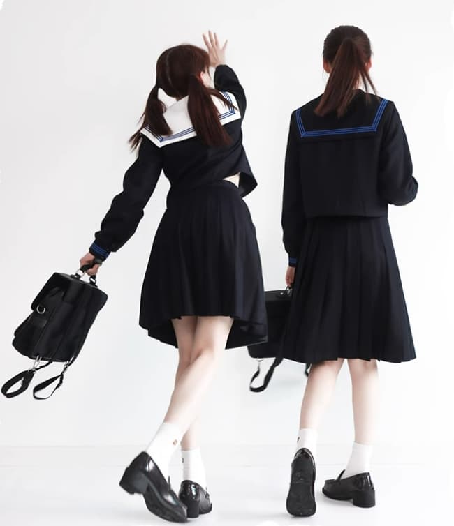 セーラー服 冬の雪国 学生風コスチューム