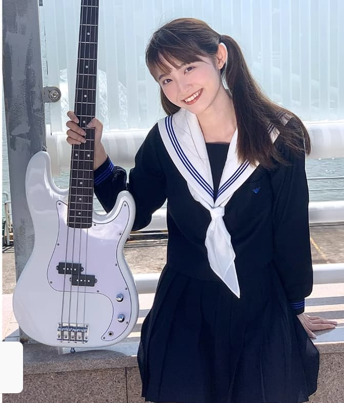 セーラー服 冬の雪国 学生風コスチューム