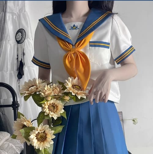 セーラー服 夏の海辺にぴったりの爽やか
