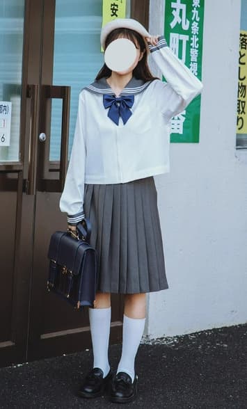 セーラー服 学生風灰色の