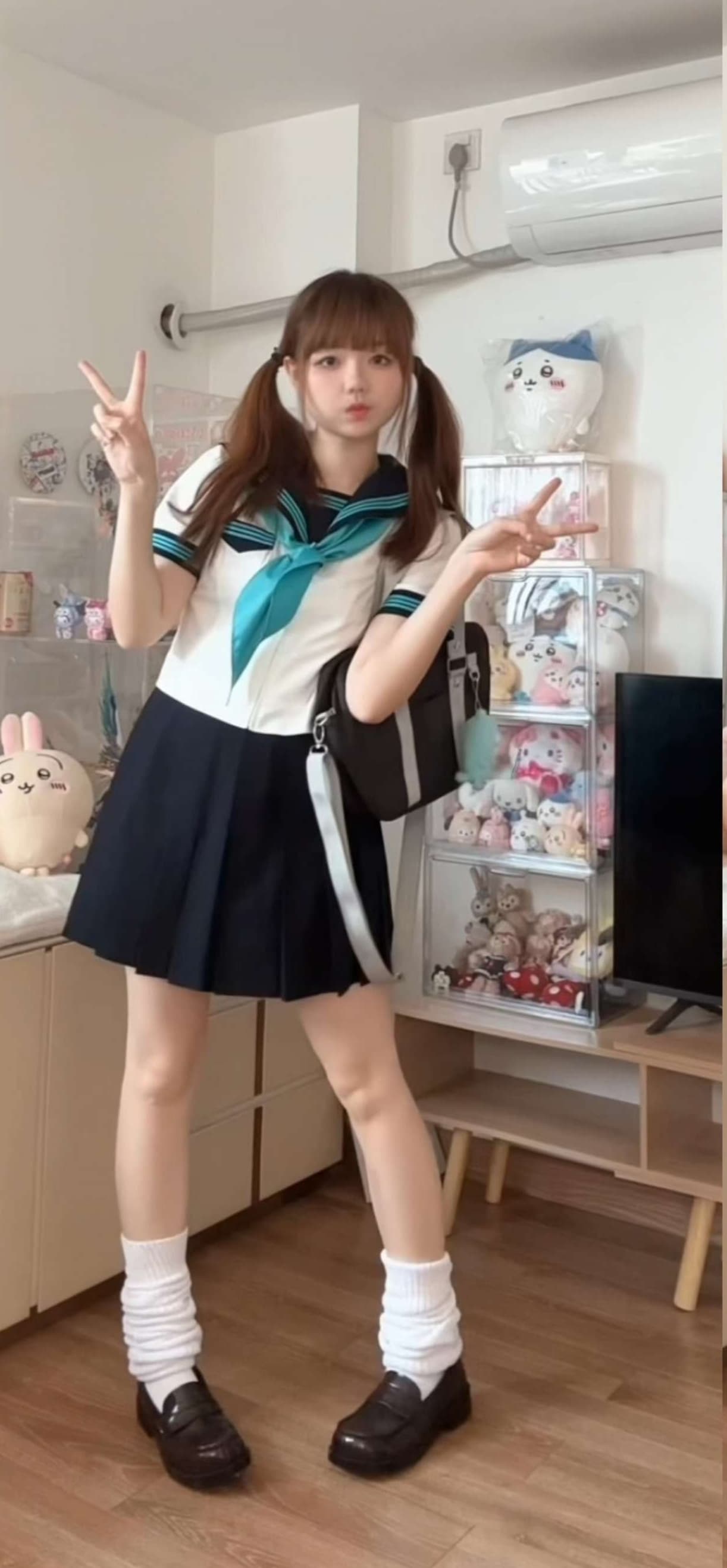 セーラー服 モダンセーラー制服 ターコイズブルー