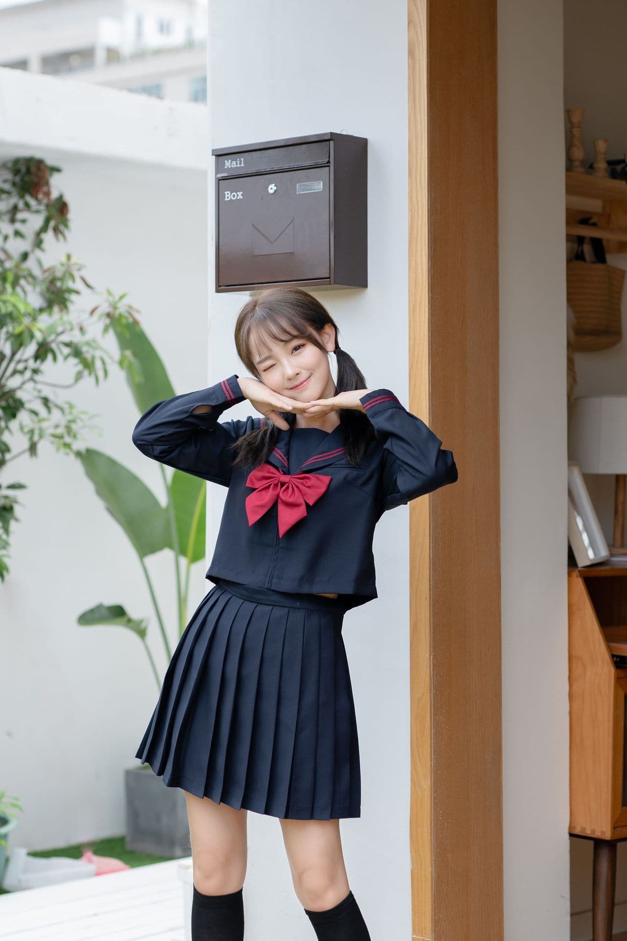 セーラー服 赤リボン付き学生制服