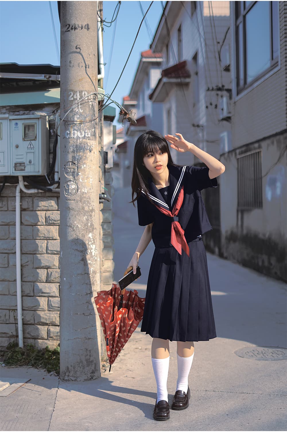 セーラー服 赤リボン付き半袖 制服