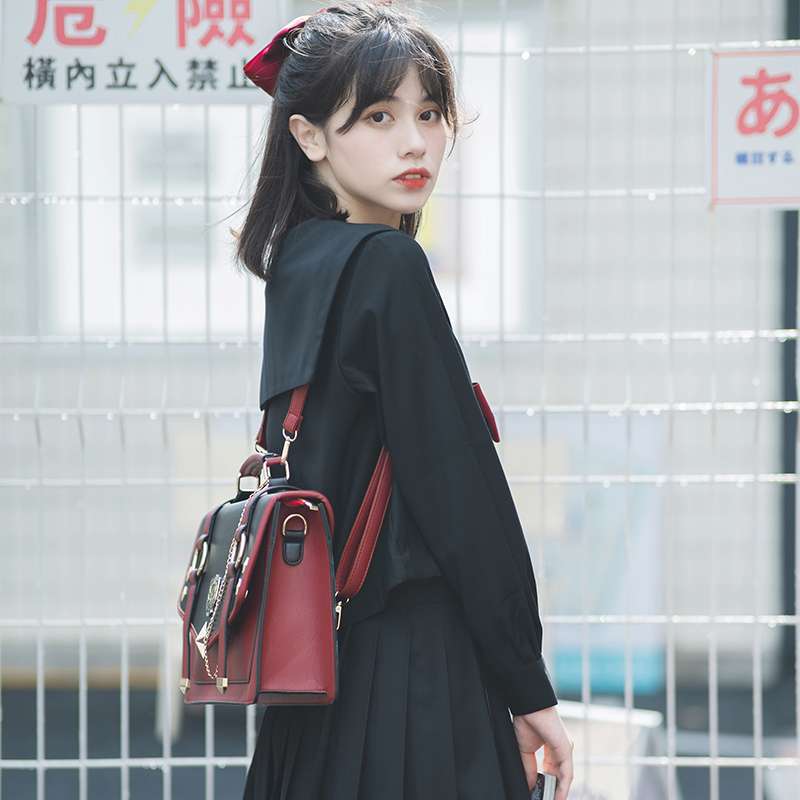 セーラー服 クラシック風 コスプレ衣装 黒赤リボン