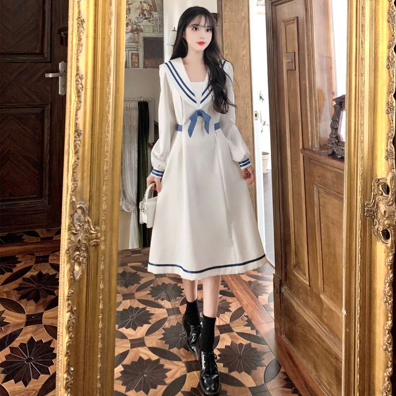 セーラー服 エレガント清楚なセーラー襟ワンピース