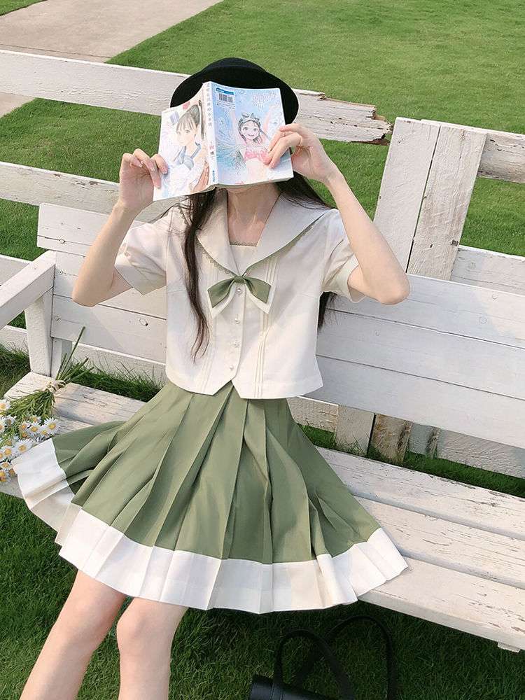 セーラー服 清楚な雰囲気の学生風 セット