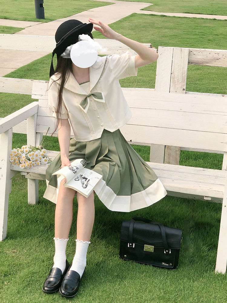 セーラー服 清楚な雰囲気の学生風 セット