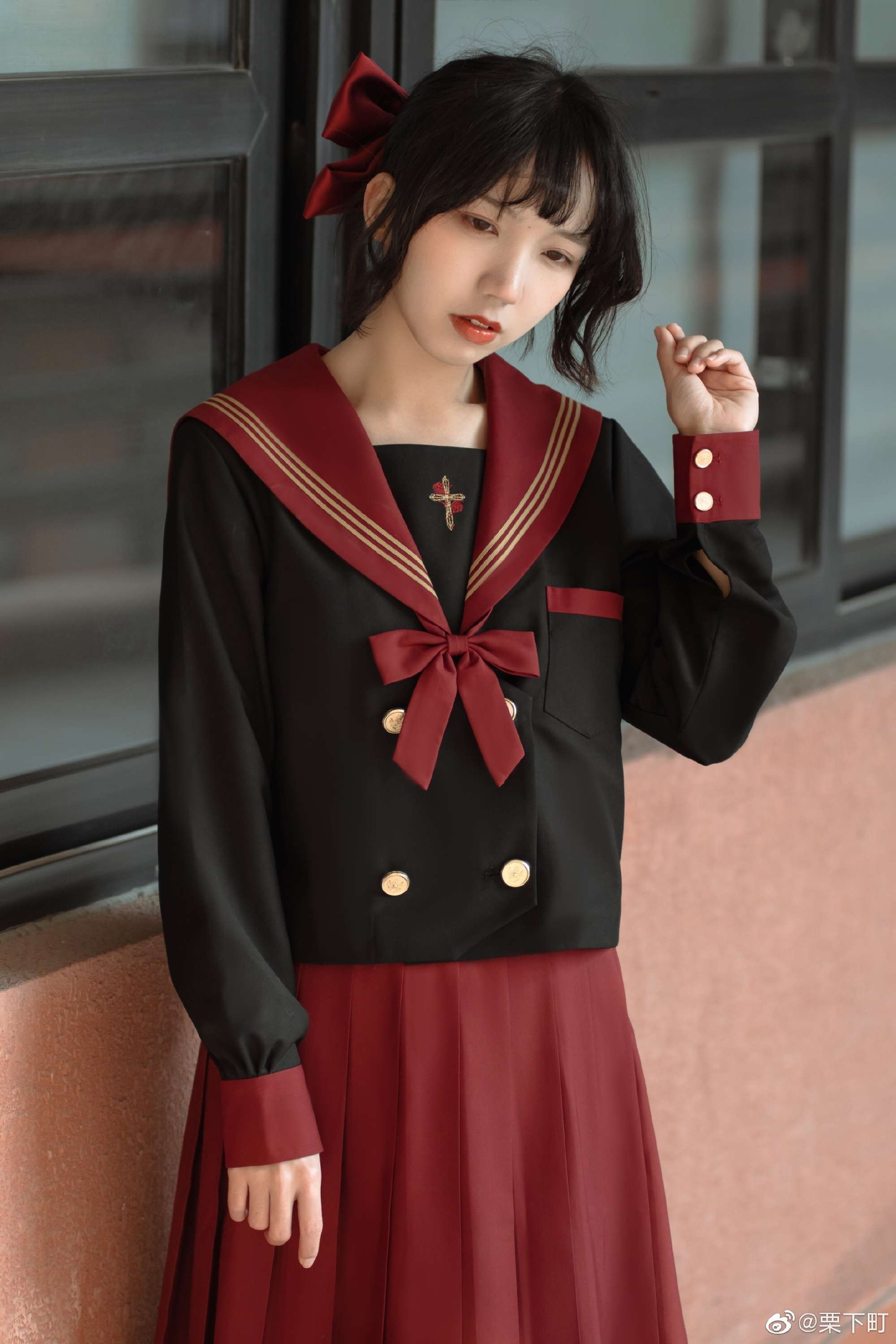 セーラー服 古典的リボン付き 制服