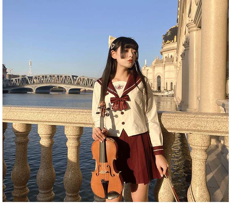 セーラー服 清楚な雰囲気の学園風
