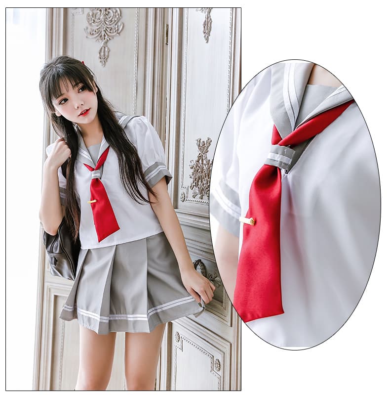 セーラー服 清涼感あふれる夏用