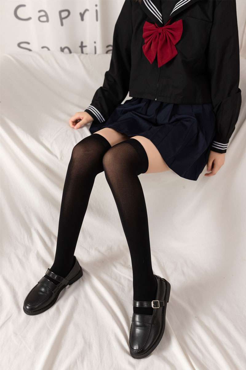 セーラー服 学生風 と膝上丈靴下セット