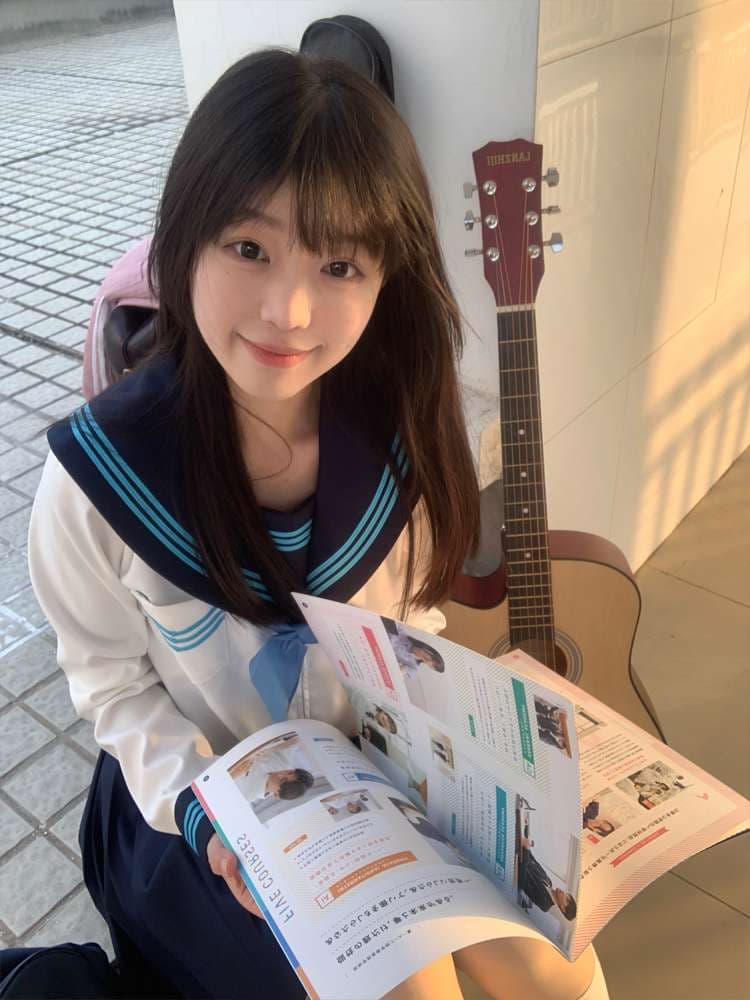 セーラー服 清楚な白襟 学生服上下セット