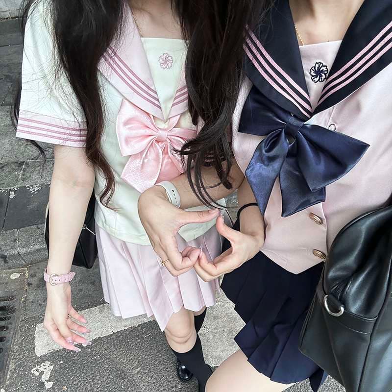 セーラー服 ふんわり甘め 桜ピンク