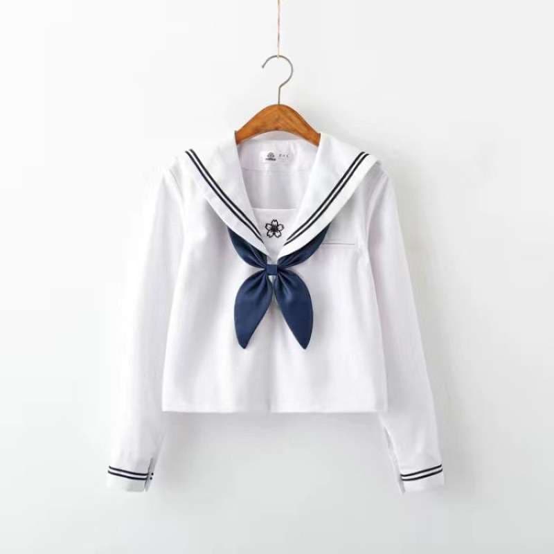 セーラー服 クラシック風 トップス 花柄刺繍入り