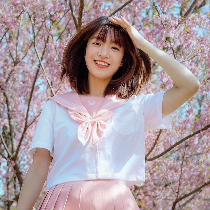 セーラー服 桜舞うセーラーカラー 春色ブラウス