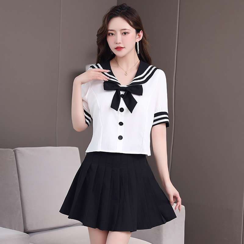 セーラー服 白トップス×黒スカート セーラー風制服セット