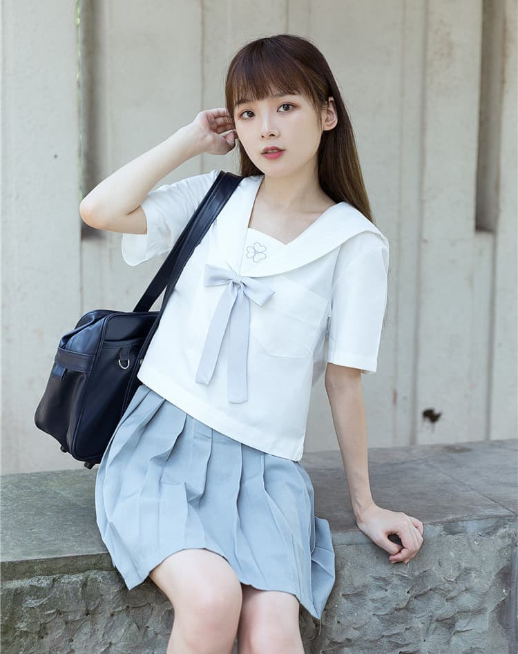 セーラー服 清楚リボン飾り 半袖セーラーブラウス