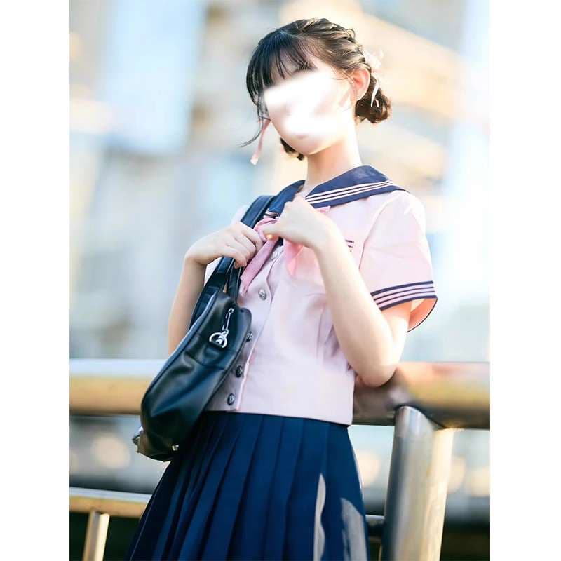 セーラー服 ピンクの学園風制服