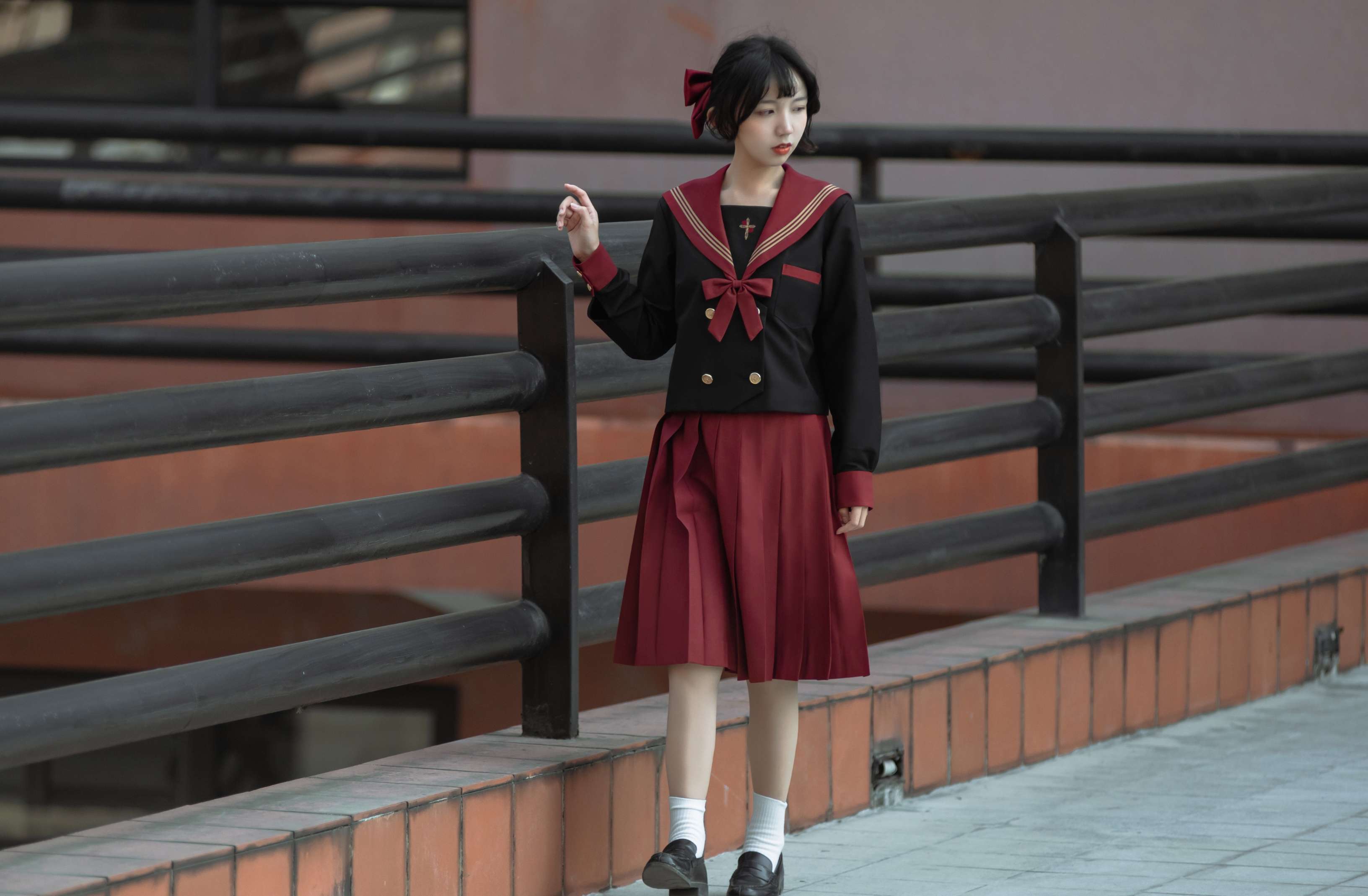 セーラー服 古典的リボン付き 制服