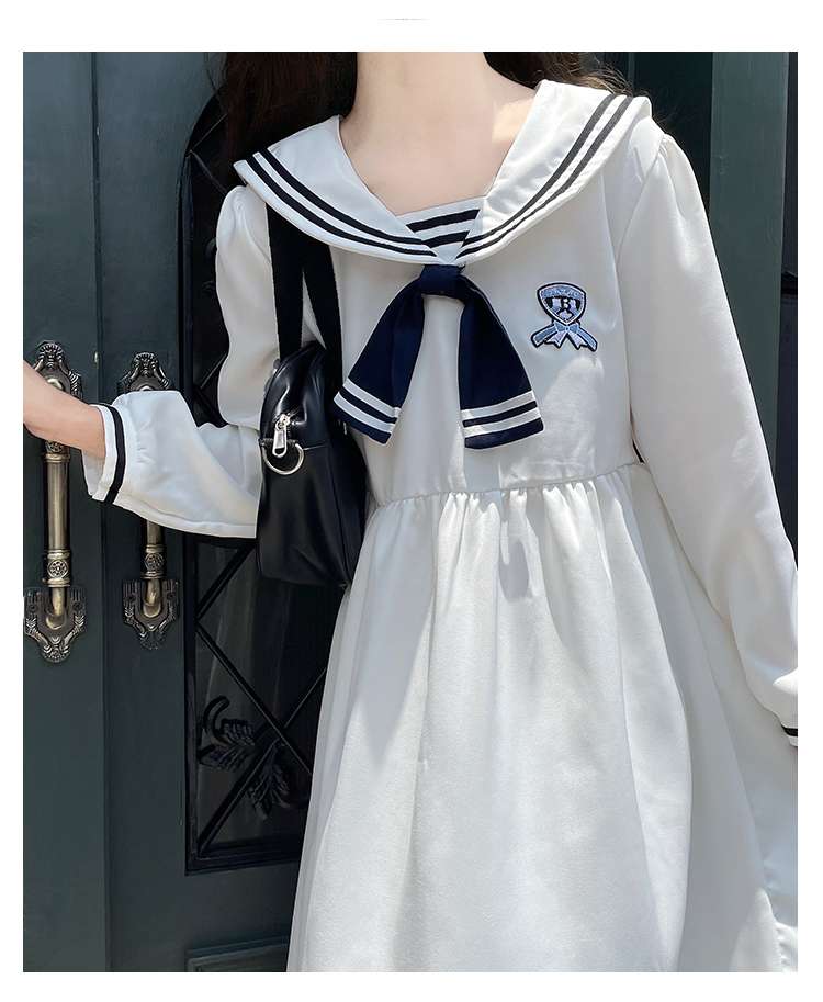 セーラー服 レトロ風セーラーカラーワンピース