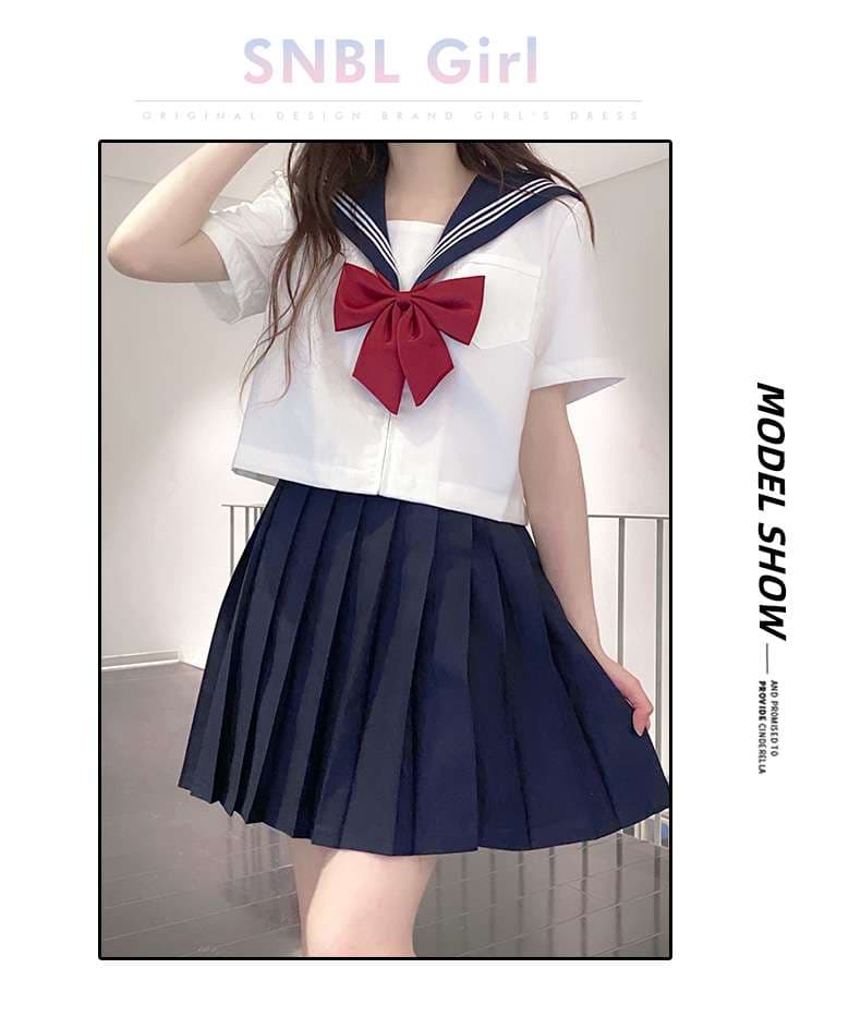 セーラー服 クラシック モノトーンスタイル