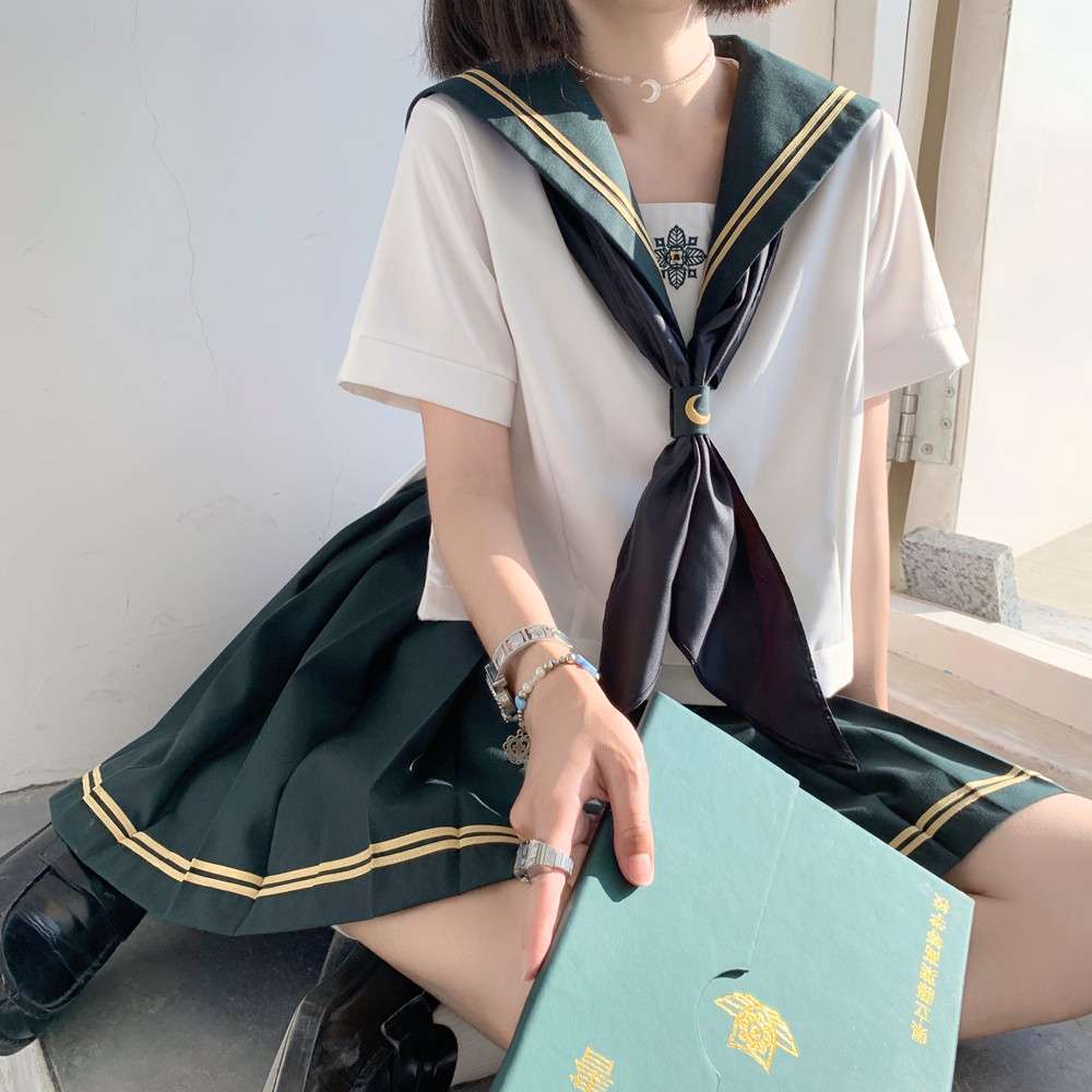 セーラー服 伝統的な学生風 上下セット