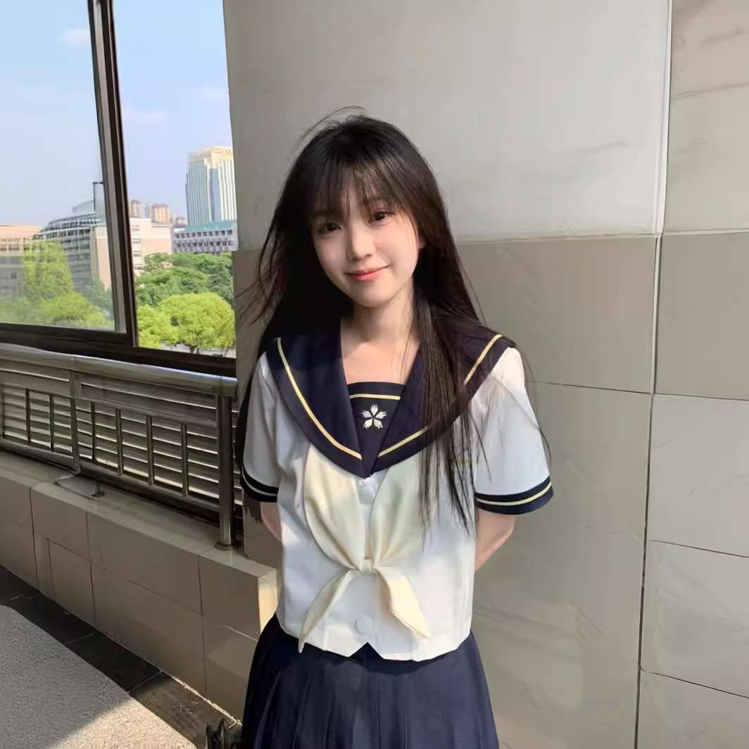セーラー服 清楚な女学生風 紺白2トーン