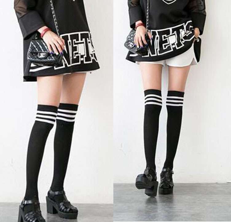 セーラー服 ニーハイソックス スクールコーデ