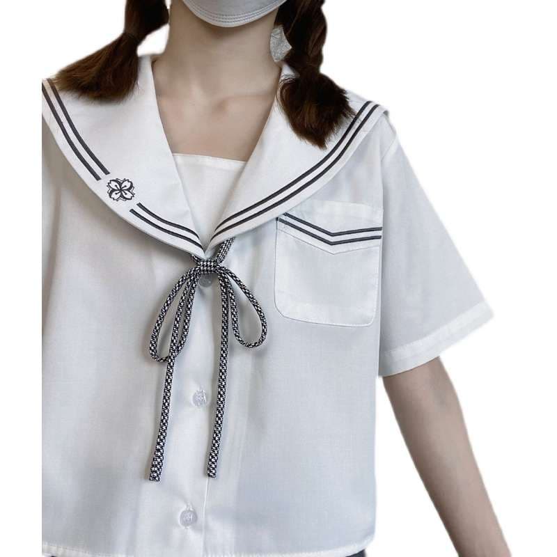 セーラー服 クラシック風セーラーカラー半袖ブラウス