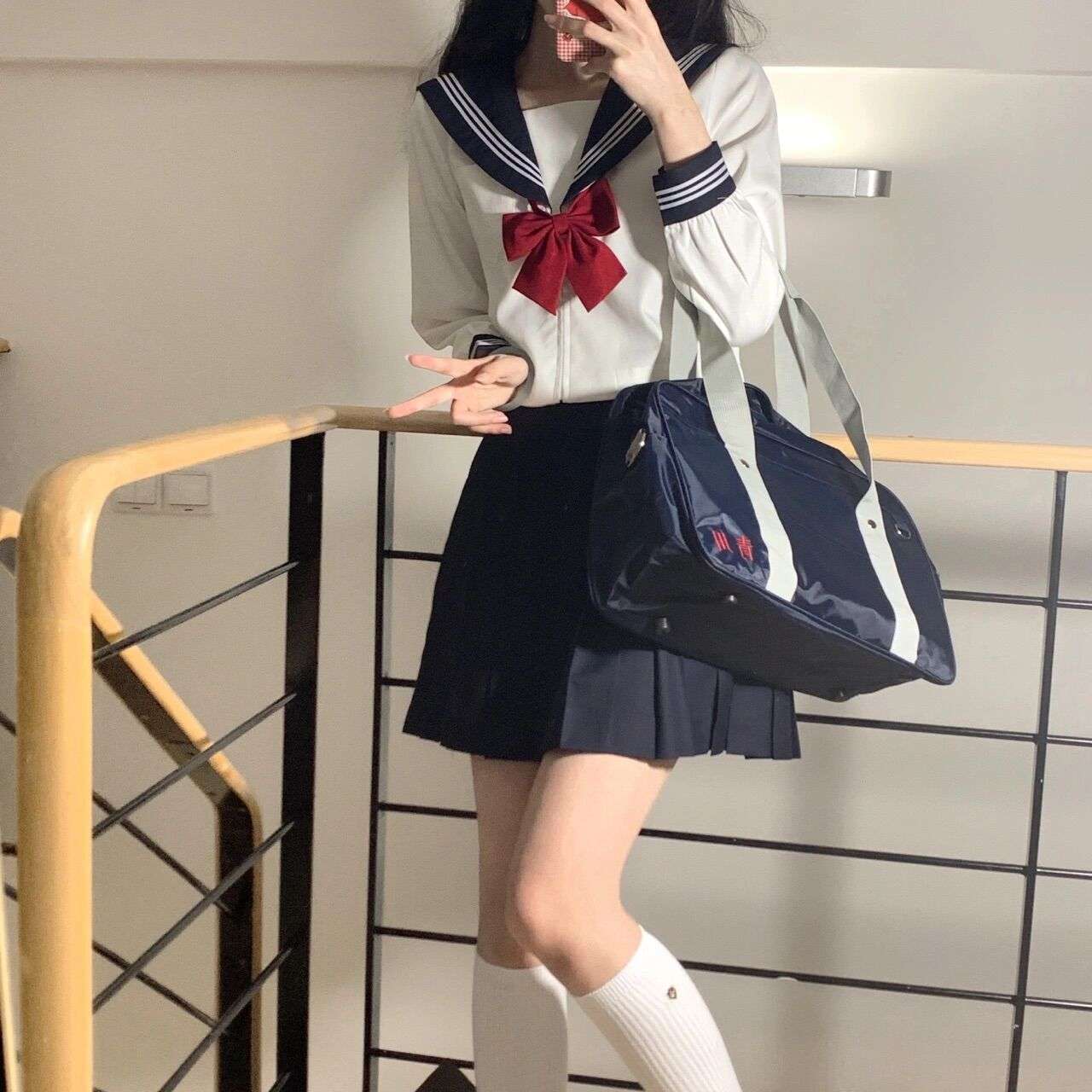 セーラー服 クラシック モノトーンスタイル