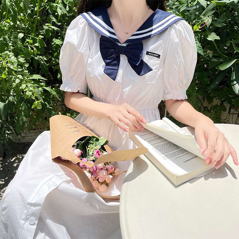 セーラー服 清楚可愛いセーラーカラーロングワンピース