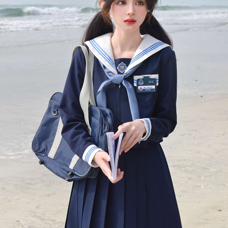 セーラー服 海辺の思い出 制服