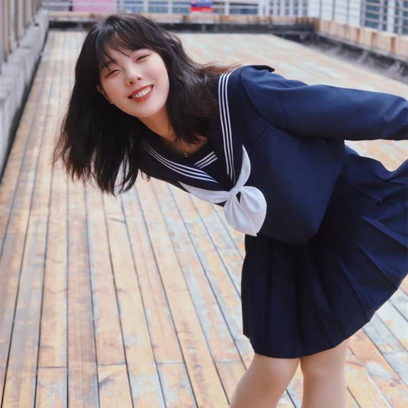 セーラー服 正統派学園風セーラー襟長袖トップス