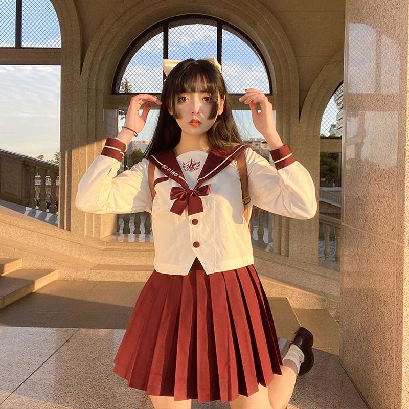 セーラー服 清楚な雰囲気の学園風