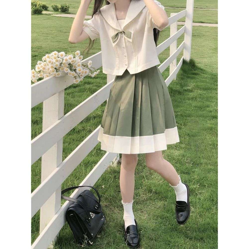 セーラー服 清楚な雰囲気の学生風 セット