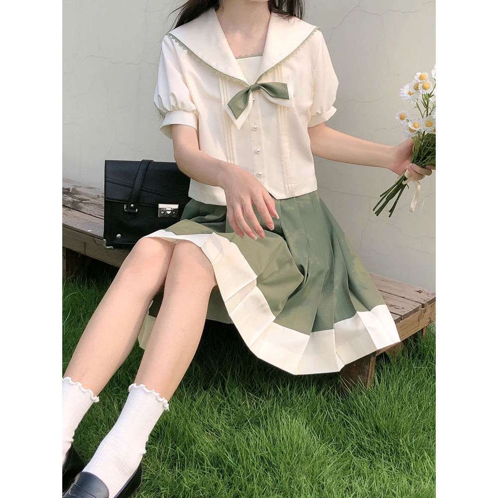 セーラー服 清楚な雰囲気の学生風 セット