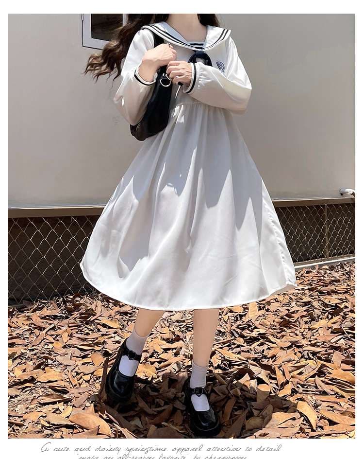 セーラー服 レトロ風セーラーカラーワンピース