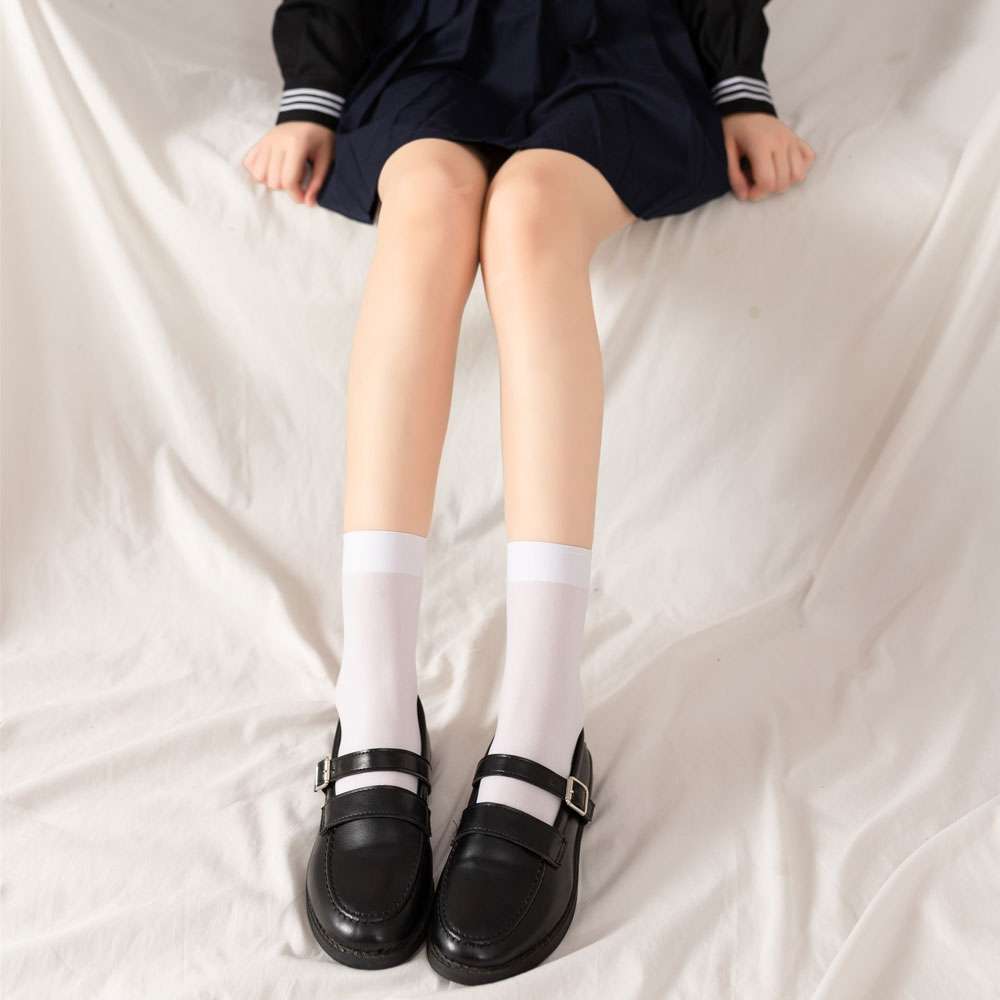 セーラー服 学生風 と膝上丈靴下セット