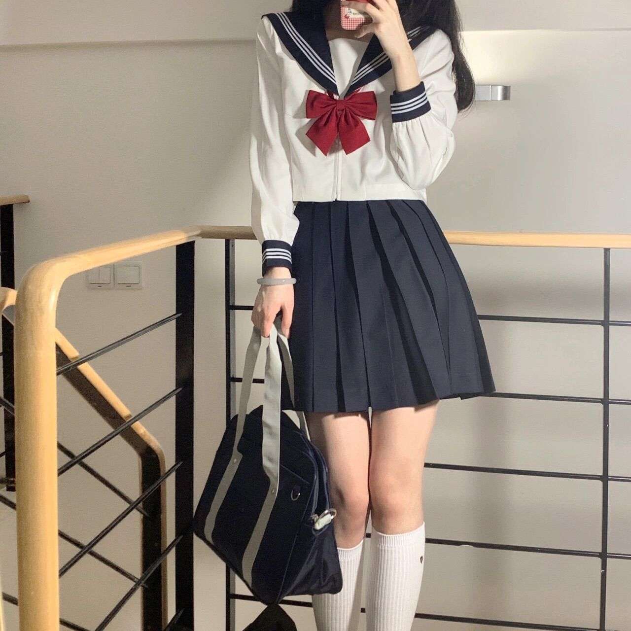 セーラー服 クラシック モノトーンスタイル