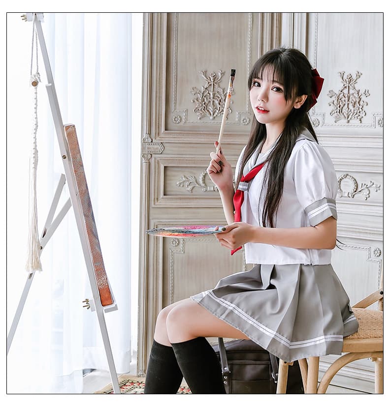 セーラー服 清涼感あふれる夏用