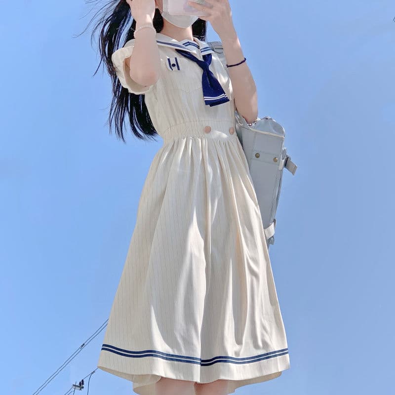 セーラー服 優雅なマリンワンピース風