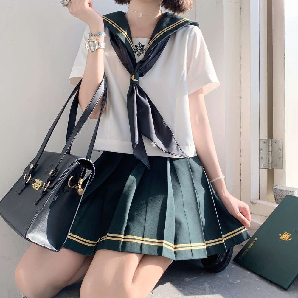 セーラー服 伝統的な学生風 上下セット